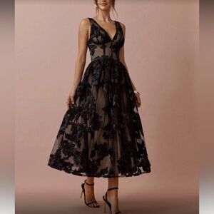 Elegant Black Floral Lace Dress